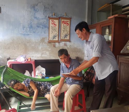 Đồng cảm một hoàn cảnh khó khăn, bệnh tật