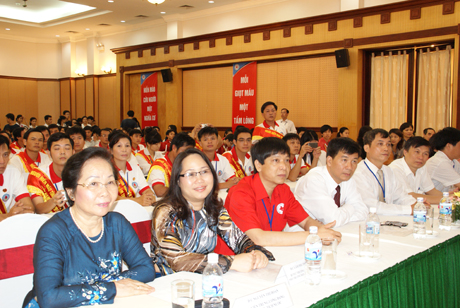 Một số hình ảnh tôn vinh người hiến máu toàn quốc các năm trước