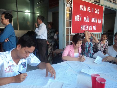 Huyện Ba Tri hoàn thành chỉ tiêu hiến máu tình nguyện năm 2012