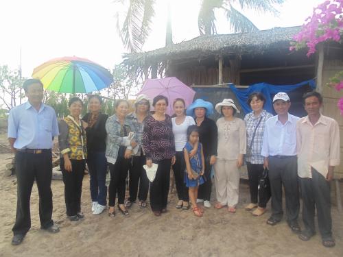 Chương trình Nhịp cầu nhân ái phối hợp nhóm Từ Tâm Quận 6 TPHCM thăm người có hoàn cảnh khó khăn