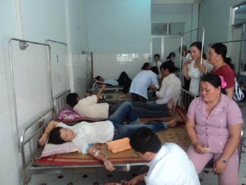 Huyện Bình Đại tổ chức hiến máu tình nguyện đợt 2 năm 2012