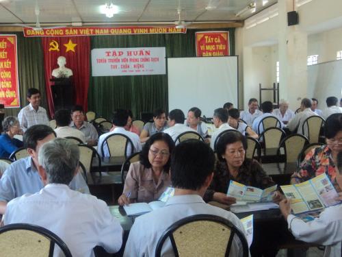 Hội Chữ thập đỏ tỉnh Bến Tre tổ chức tập huấn tuyên truyền viên phòng chống dịch Tay chân miệng