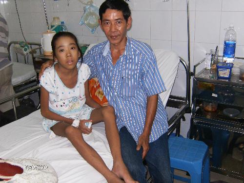 Nỗi đau của cha và con em nhỏ Võ Thị Hồng Vân